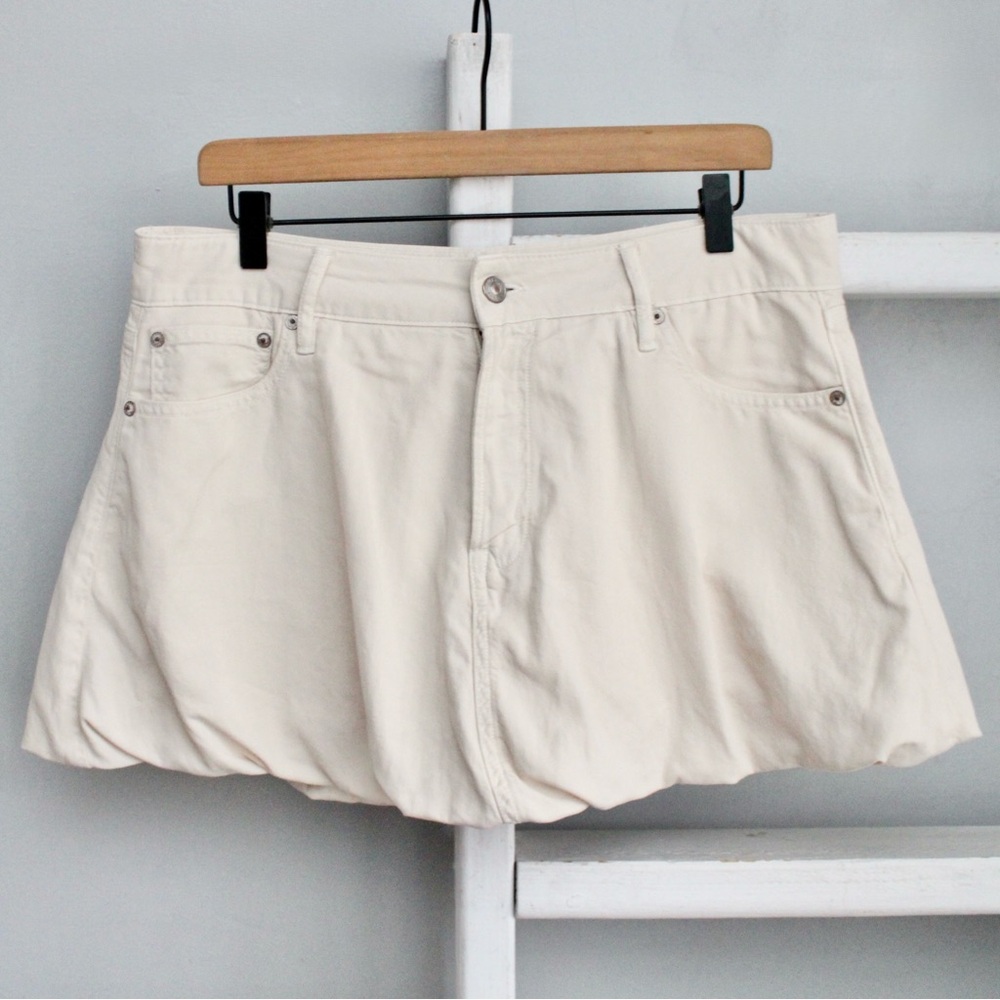 American Eagle Skort Stretch Bubble Mini Mid-Rise Skirt in Cream Beige Size 10 - Picture 2 of 11